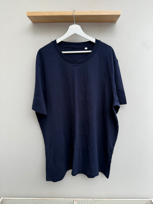 SAMPLE SALE! Adults Size 3XL / Navy  - BLANK fitted style tee